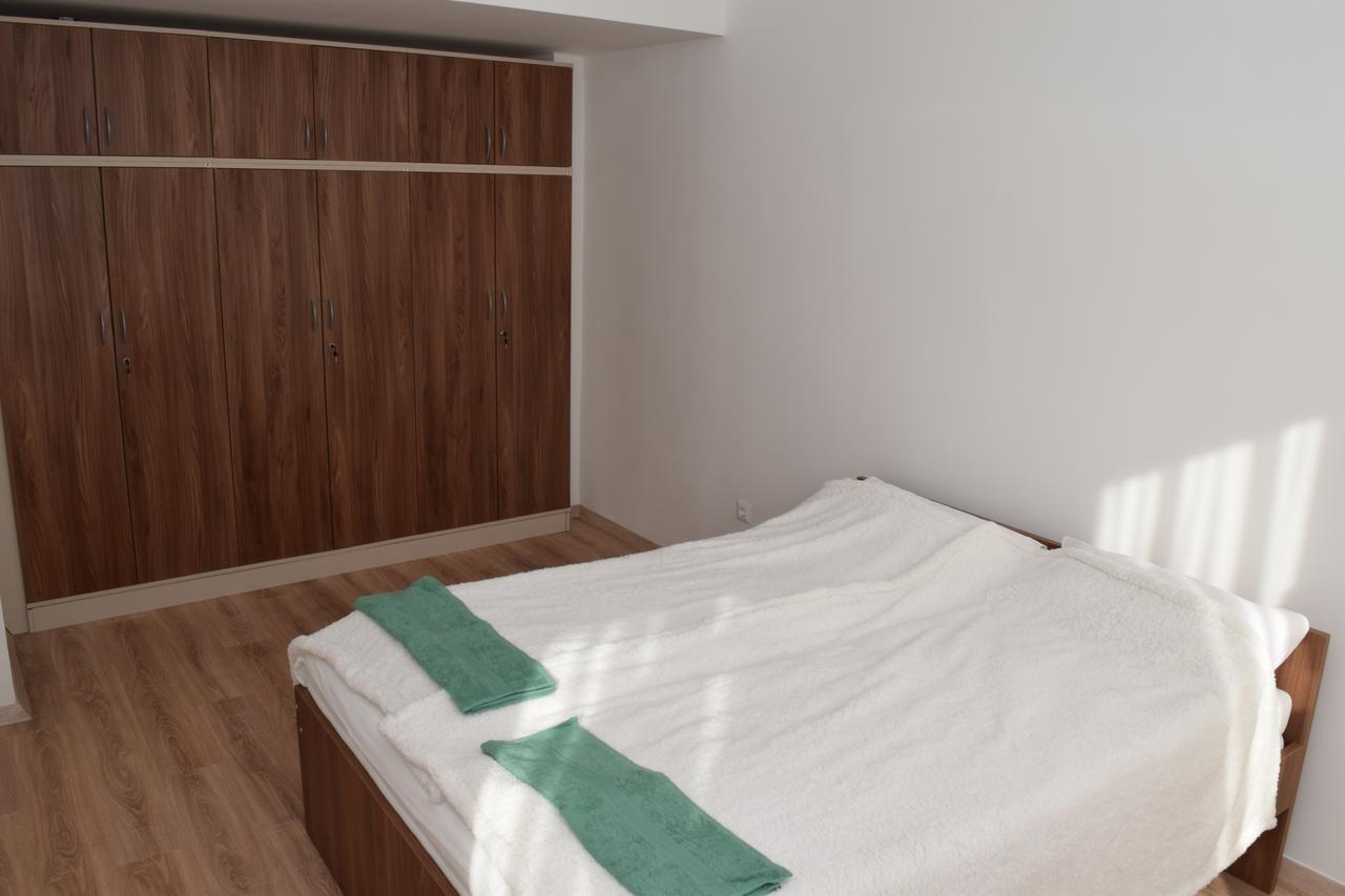 Marothi Kollegium Hostel Дебрецен Екстериор снимка